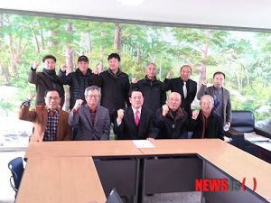 전찬걸 도의원 울진군수출마 기자회견