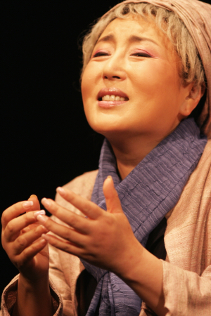 김성녀 1인32역, 모노드라마 '벽속의 요정' 어느덧 10년