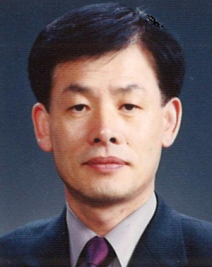 영덕중고교 이의섭교장, 시상금 발전 기금 기탁 