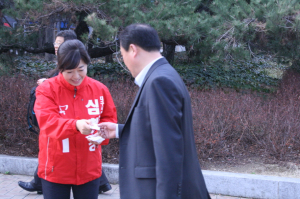 대구시장 경선 정당한 대결 촉구 하랴 / 밑바닥 민심 잡기 강행군 바쁘다 바뻐