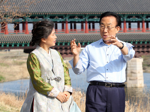 김관용, 문화로 먹고사는 경북 건설