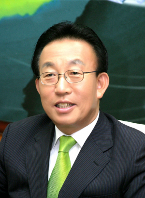 김관용 후보, 