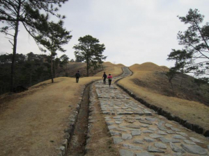 옛길에서 경북의 역사와 자연을 배운다