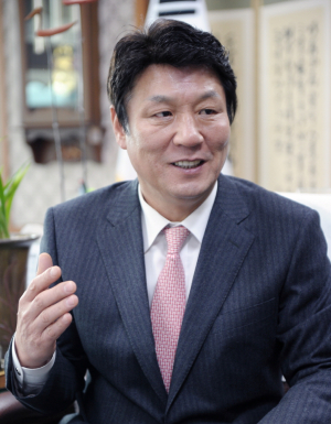 “더 큰 동구, 더 강한 동구 건설 신명 다할 터…”