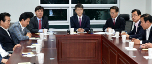 새누리 전당대회 죽는 대회 전락