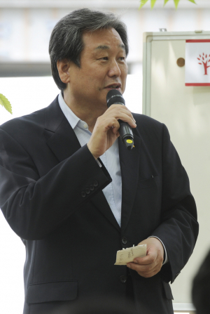 전당대회 경남 찾은 김무성 의원 