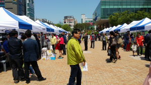 포항 농특산물 직거래장터, 입소문 타고 북적!