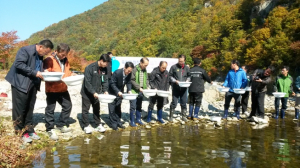 자원회복 위한 산개구리, 민물가재 방류