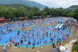 “두류수영장에서 폭염과 열대야 이기세요”  