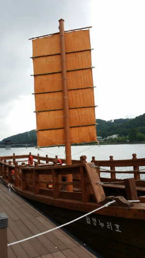 안동댐에 황포돛배 떴다