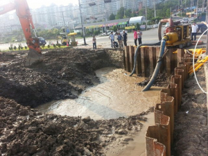 상수도 관로 파손 밤샘 복구작업 벌여