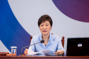 朴대통령 정치가 국민 위해 존재?