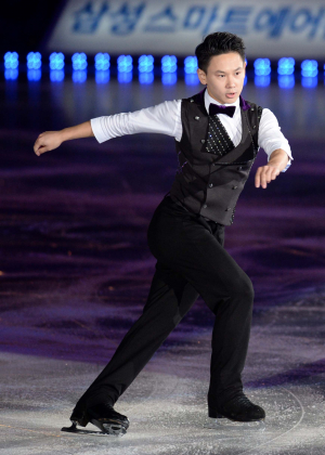 '의병장 후손' 데니스 텐, 김연아와 '한솥밥'…올댓스포츠와 계약
