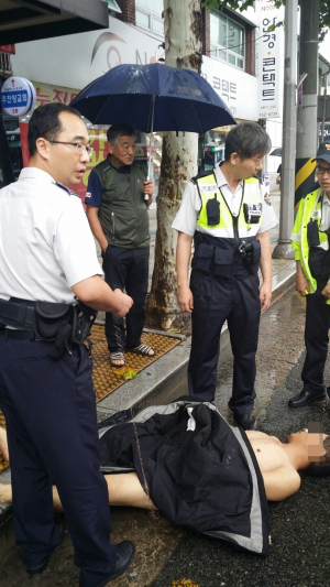 대구서 속옷차림 40대 남성 난동