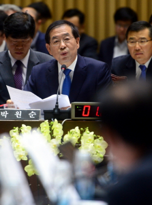 與, 서울시 출신 고위공직자 시립대행 성토 