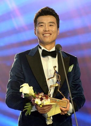 K리그‘라이언 킹’ 이동국 MVP 수상