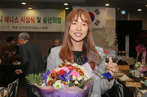 ‘여자 테니스 간판’ 이진아, 공식 은퇴 