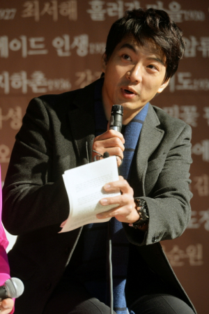 이강덕 포항시장, 노인복지회관서 배식 봉사