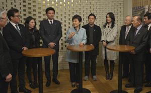 朴대통령, 영화 '국제시장' 보며 눈물