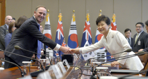 朴대통령 “한·뉴 FTA, 창의적 균형 확보”