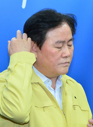 ‘메르스’에 스텝 꼬인 최경환