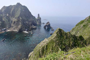 동쪽 끝쪽 울릉도, 그 푸른 바다 언덕에 올라가보자