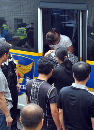 ‘농약 사이다’ 피의자, 거짓말탐지기 조사받아
