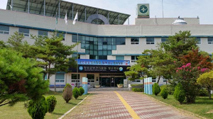 청송군보건의료원 민간위탁 재계약 추진 명분쌓기용 의혹