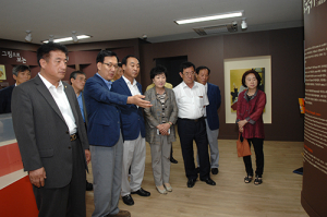 군위군의회, 삼국유사 목판사업 추진현장 점검