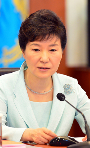朴대통령 “말보다 실천이 중요하다”