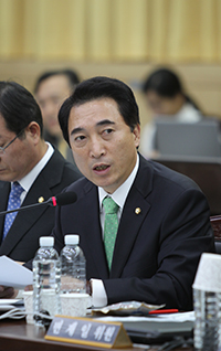 코레일… 오물방치한 채 문닫고 운행    