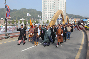 예천세계활축제서 우리 전통의활 체험 해보세요