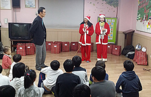 수성구 “행복의 산타가 사랑을 선물해 드려요”