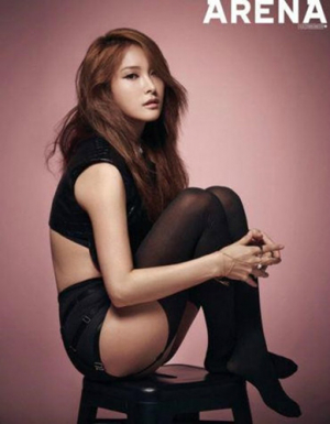 카라 박규리, 엉밑살 노출 ‘파격적 의상에 깜짝’…