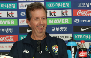 파나마 감독 “한국 축구 훌륭”