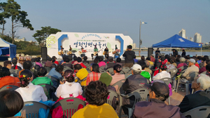 영천문화원, ‘어르신 공연단과 함께하는 영천강변나들이’공연 성황
