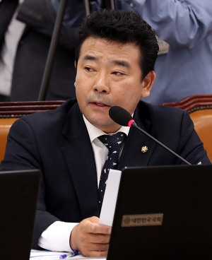 “한수원‚ 올해 방사성폐기물 관리규정 10차례 이상 어겨”