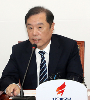 김병준, 내년 2월말 비대위 종결 새 지도부 탄생…