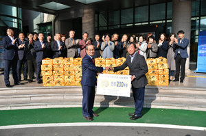 한돈협회 청도지부 독거어르신에 돼지고기 전달