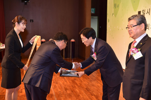 고윤환 문경시장, 상곡 인권대상 수상