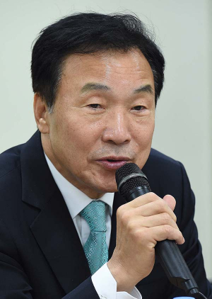 손학규 “與, 국조 굳이 왜 거부하나…내일 의총서 대책 논의”