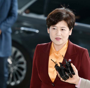 강은희 검찰 출석‚ 황천모 구속위기