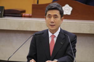 “시민중심의 경제·환경·복지로 더 나은 미래 열어갈 것”