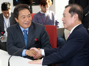 이학재 탈당 선언 “한국당 돌아가 보수의 개혁·통합 매진”