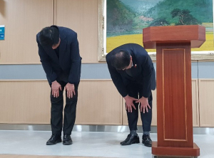 “누가 누굴 단죄해” 특별윤리위 논란