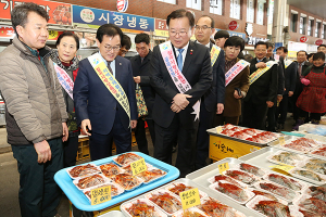 김부겸 장관, 구미·칠곡 민생 행보…‘정부정책’ 설명