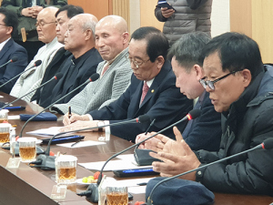 예천군민들 “대국민사과부터 하자”