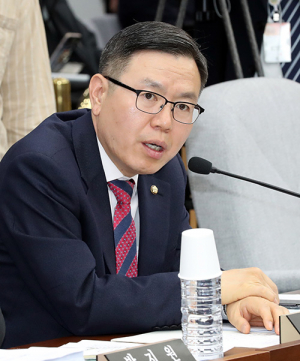 홍준표, 오세훈·황교안 겨냥…“가출·대통령 놀이”