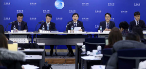 “올해 경제 더 어렵다” 잿빛 전망