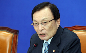 이해찬 “선거제 ‘패스트트랙’ 고려”